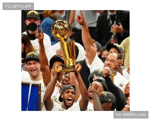 米德尔顿三分效率提升显著，关键时刻投射拉开球队进攻空间