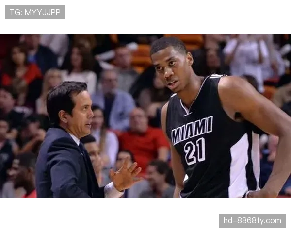 帕里什内线高效输出，对比同期中锋防守影响力更突出